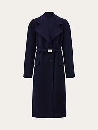 Single breasted coat