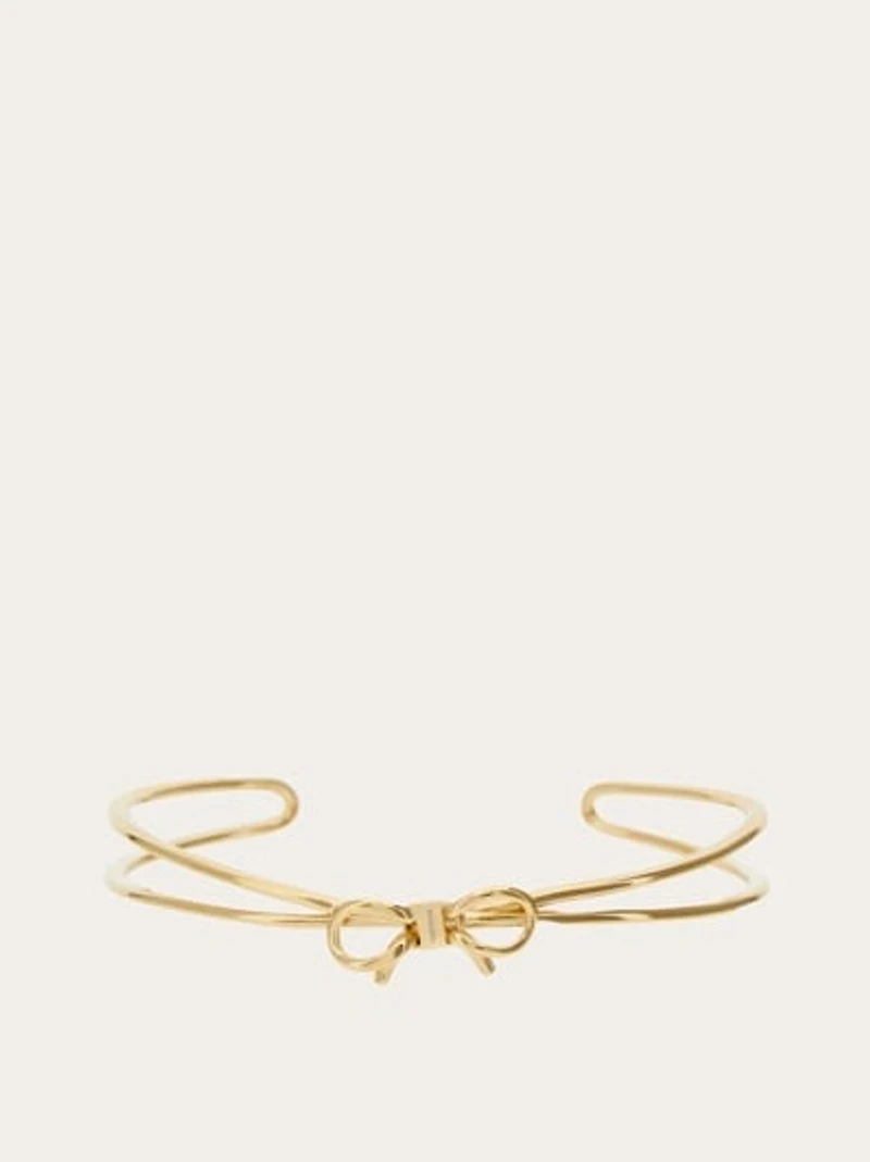 Bangle with bow
