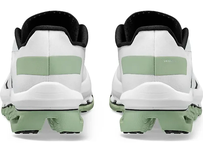Women's | On Cloudboom Echo