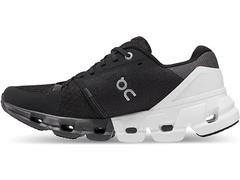 Women's | On Cloudflyer 4