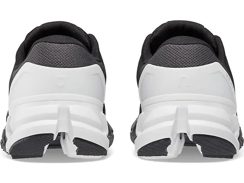 Women's | On Cloudflyer 4
