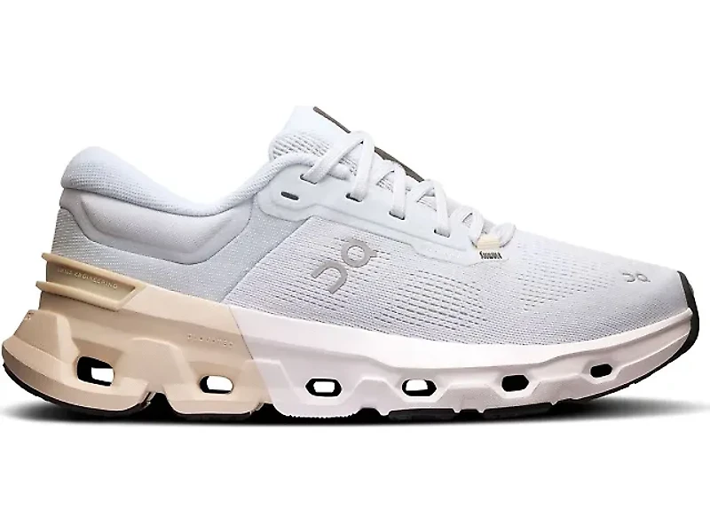 Women's | On Cloudflyer 5