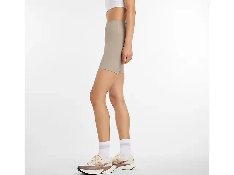 Women's | New Balance NYC Marathon 2025 Rib High Rise Short 6"