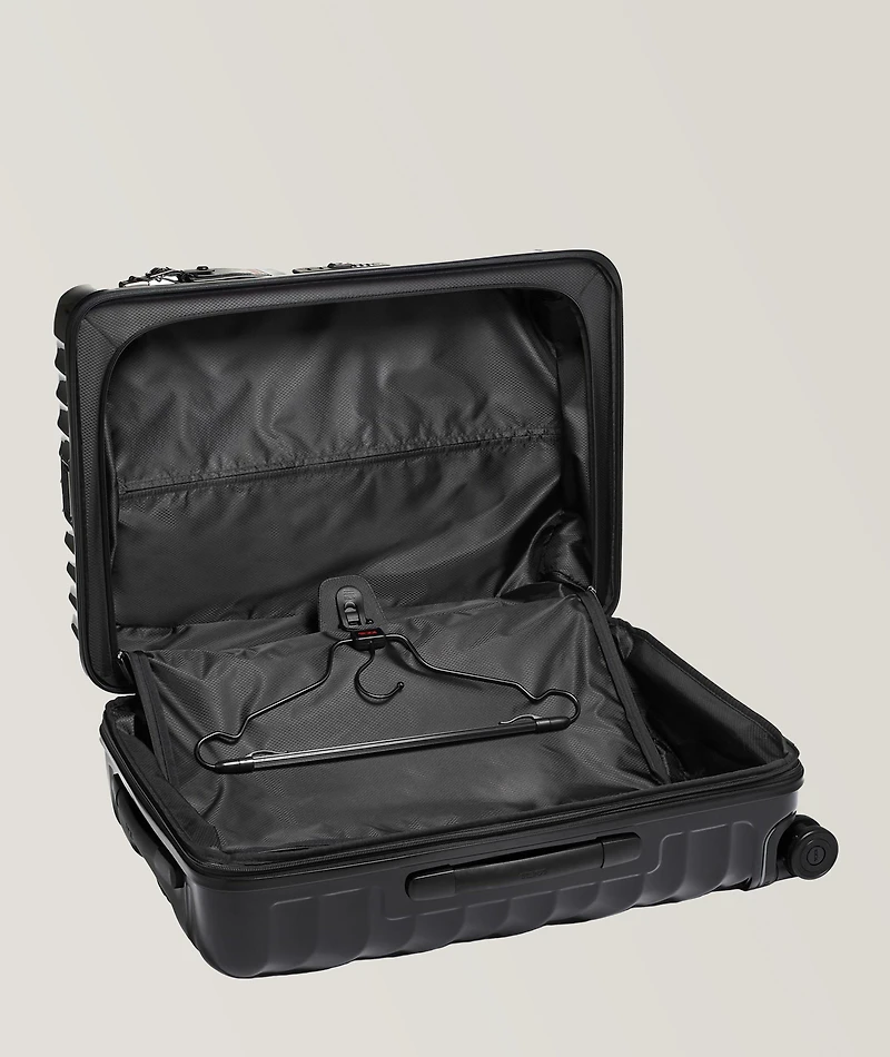 Short Trip Expandable 4-Wheel Packing Case