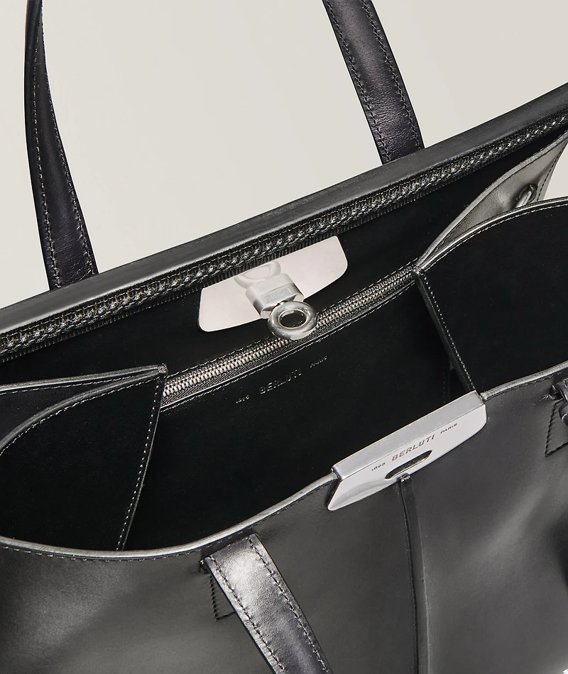 Luti 38 Leather Tote