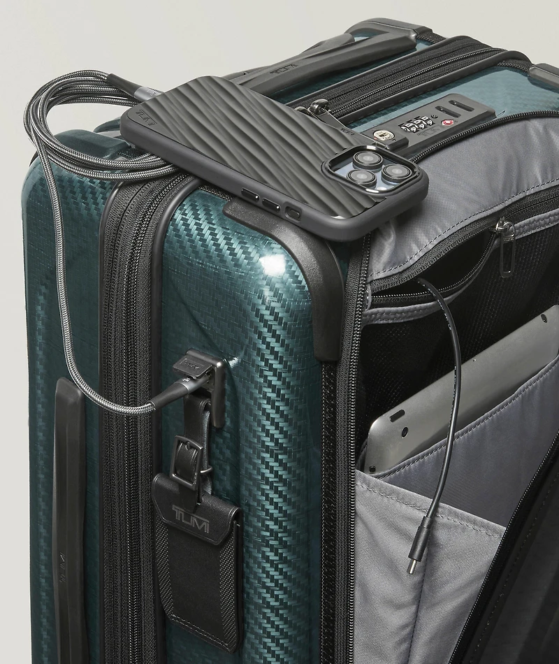 Tegra-Lite Extended Trip Expandable 4-Wheeled Packing Case