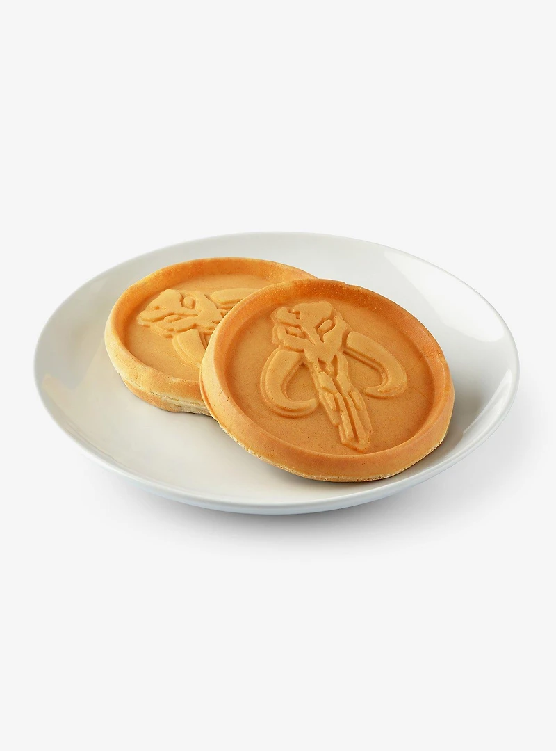 Star Wars The Mandalorian Mythosaur Mini Waffle Maker