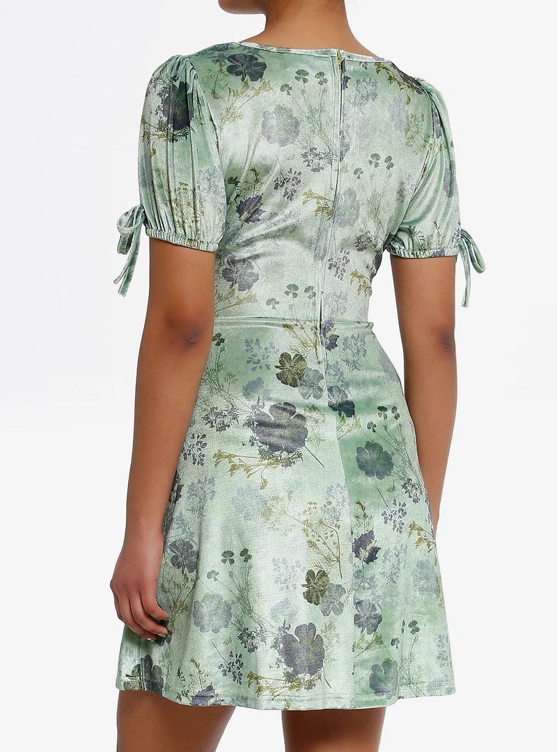 Daisy Street Green Floral Velvet Puff Sleeve Mini Dress