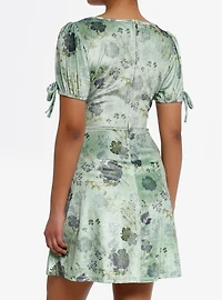 Daisy Street Green Floral Velvet Puff Sleeve Mini Dress