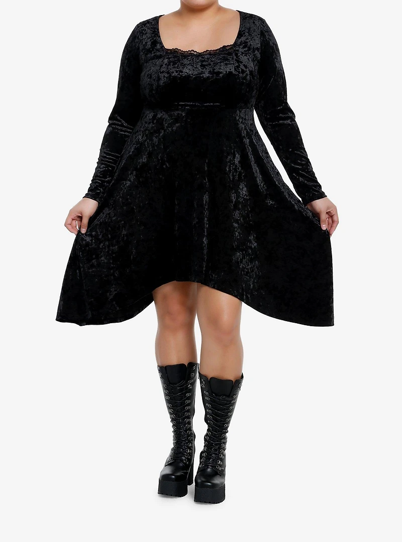 Cosmic Aura Black Velvet Lace Long-Sleeve Dress Plus Size
