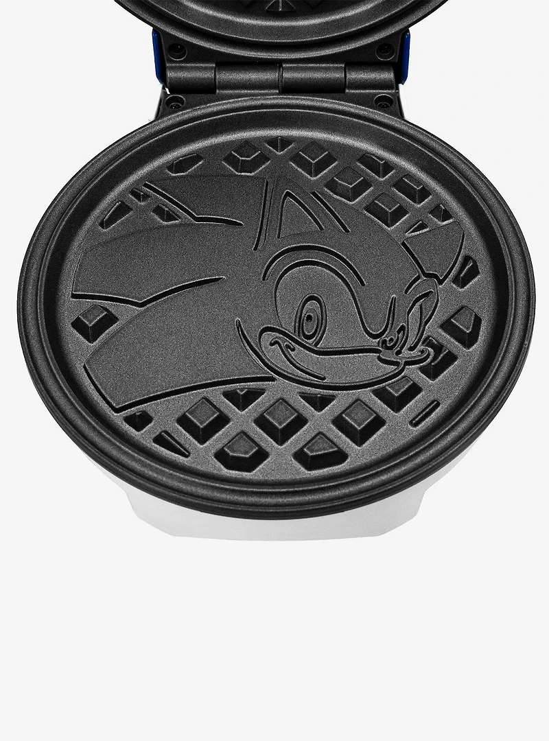 Uncanny Brands Sonic the Hedgehog Waffle Maker