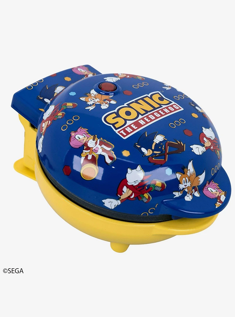 Uncanny Brands Sonic the Hedgehog Mini Waffle Maker