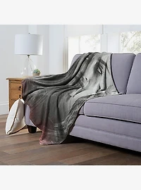 Game Of Thrones Daenerys Season Four Silk Touch Throw Blanket
