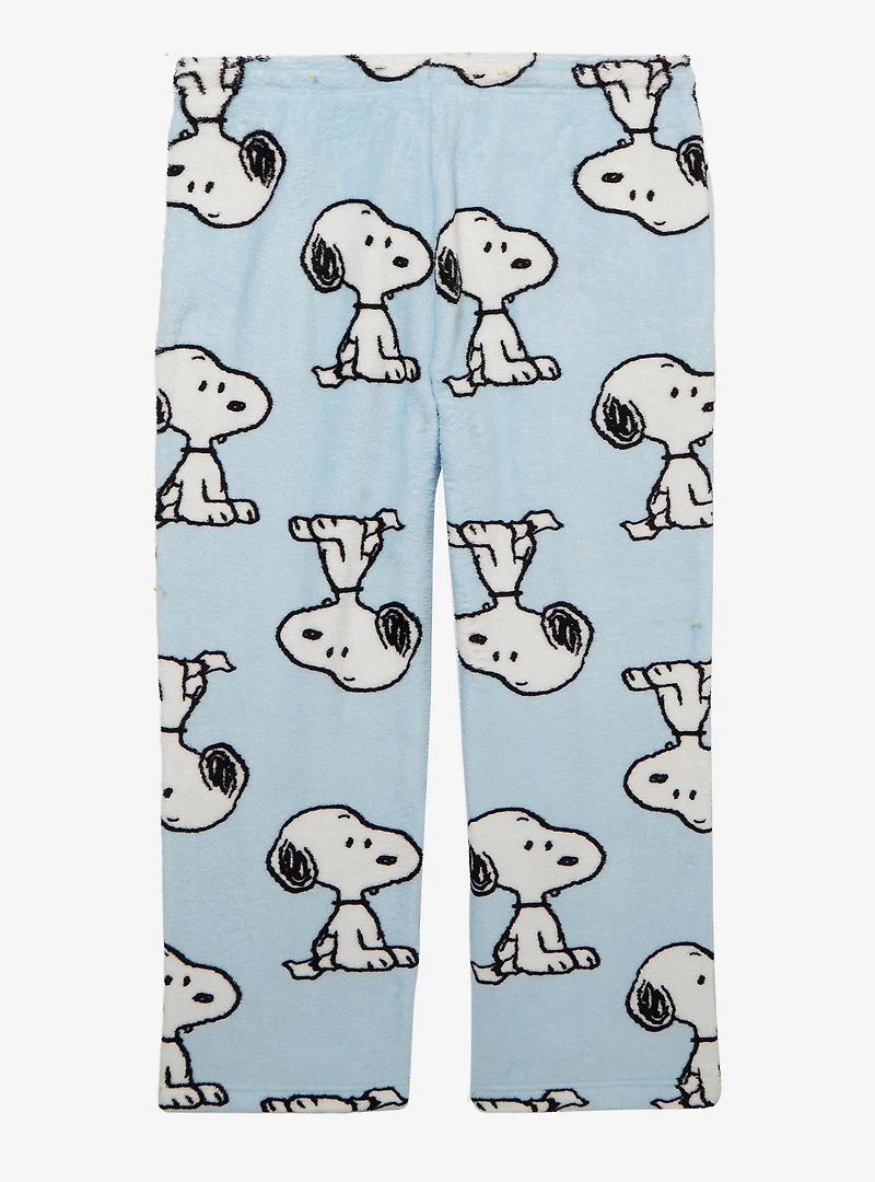 Peanuts Snoopy Allover Print Plush Women's Plus Sleep Pants — BoxLunch Exclusive