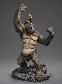 Iron Studios The Lord of the Rings Battle Diorama Series Cave Troll and Legolas Figure