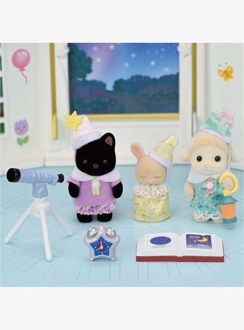 Calico Critters Nursery Friends Sleepover Party Figure Set