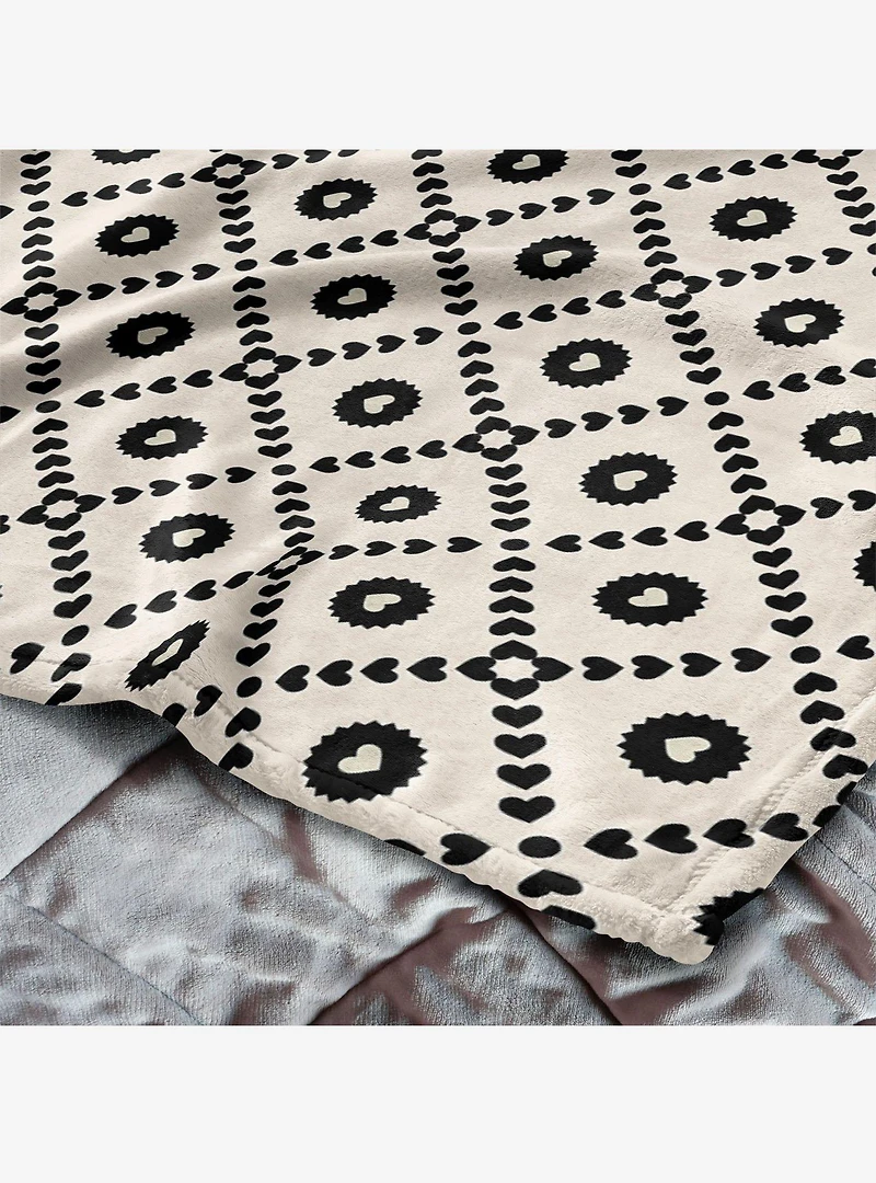 Black Hearts 50x60" Silk Touch Throw Blanket