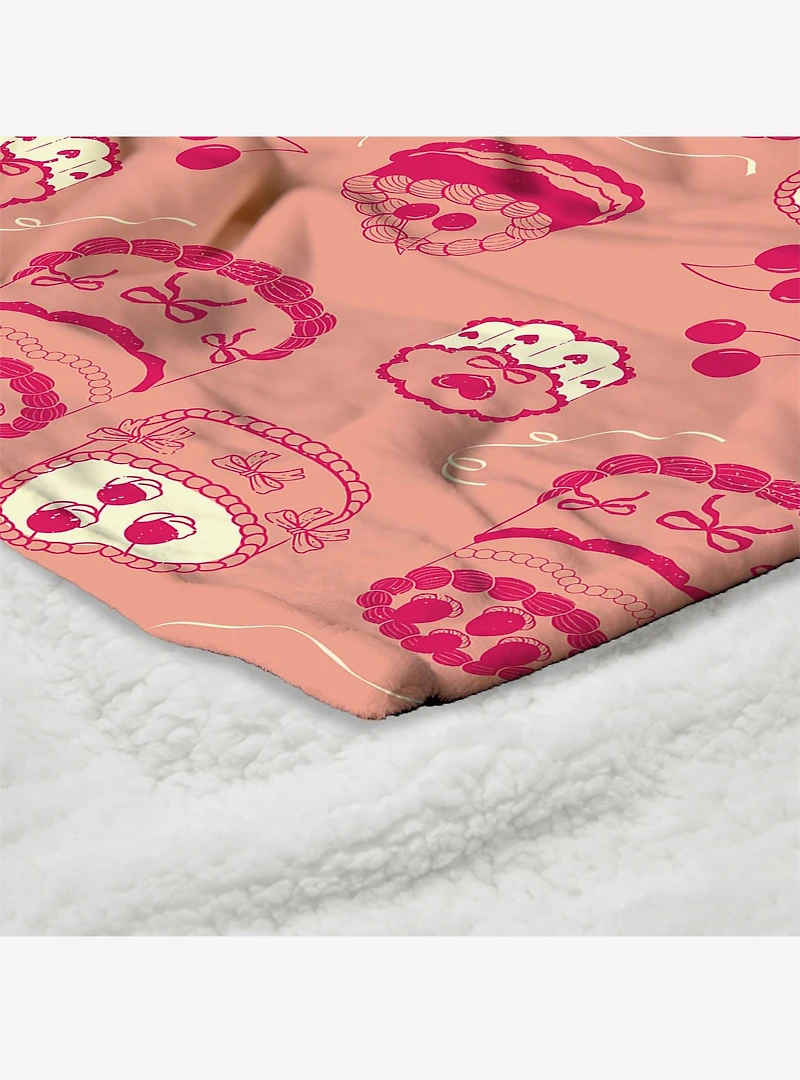 Valentine's Day Cakes Silk Touch Sherpa Throw Blanket