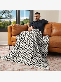 Black Hearts 60x80" Silk Touch Throw Blanket