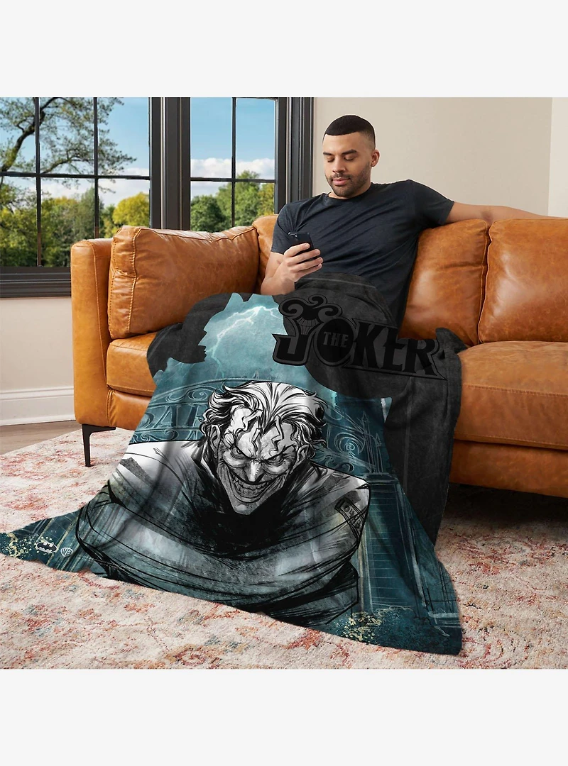 DC Comics Joker's Embrace 50x60" Silk Touch Throw Blanket