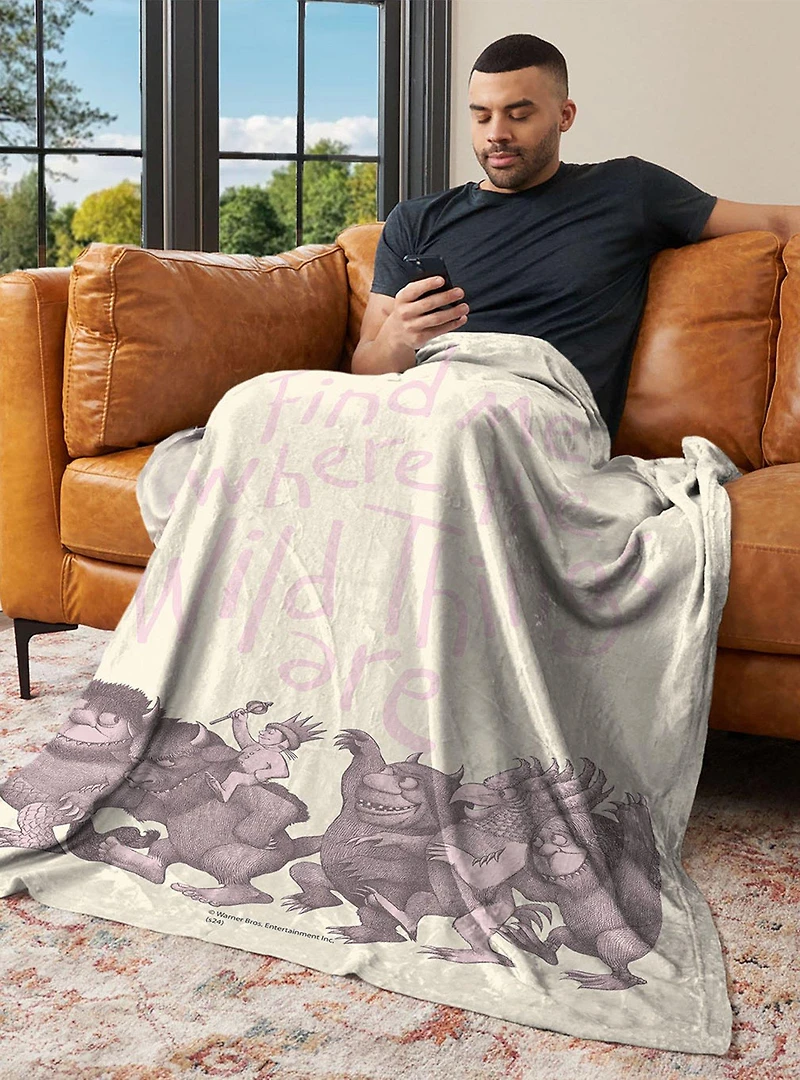 Where The Wild Things Are Find Me Pink 40x50" Silk Touch Throw Blanket