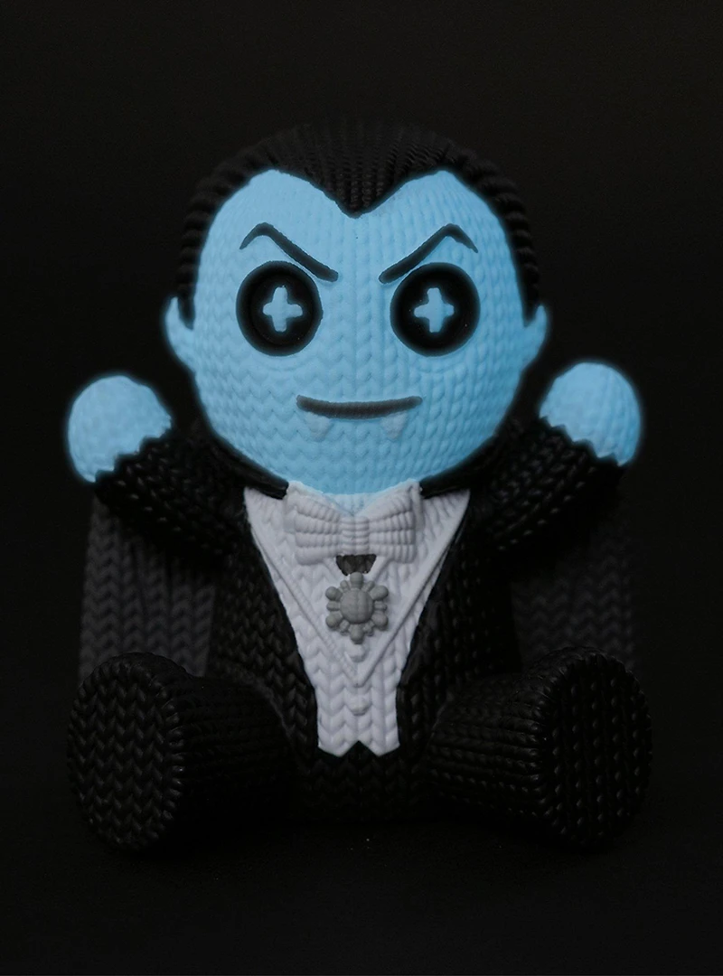 Universal Monsters Dracula 240 Limited Edition Glow In The Dark Handmade by Robots Vinyl Figure