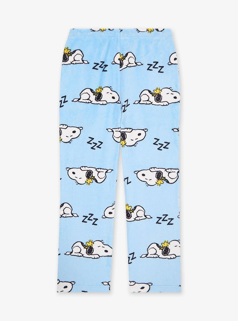 Peanuts Snoopy Snoozing Allover Print Plush Sleep Pants - BoxLunch Exclusive