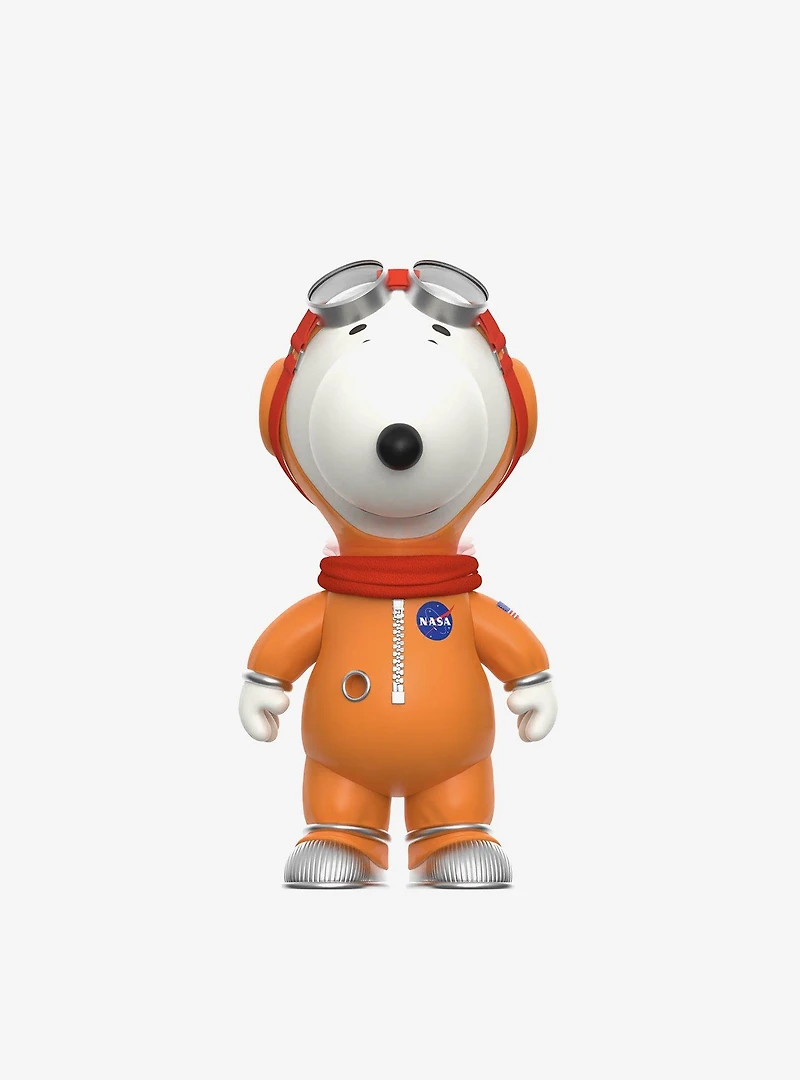 Super7 Peanuts Super Size Snoopy Astronaut (Orange Spacesuit) Figure