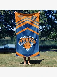 NBA New York Knicks Shatter Microfiber Beach Towel