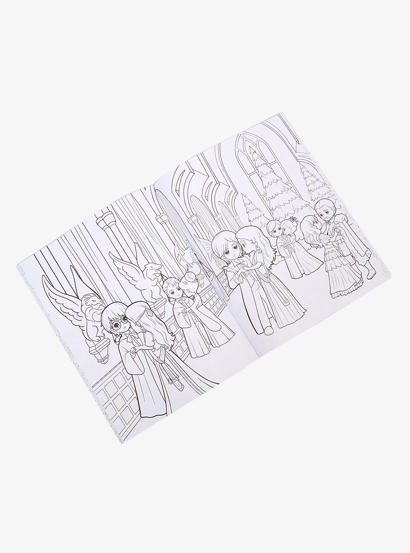 Harry Potter: A Hogwarts Christmas Coloring Book