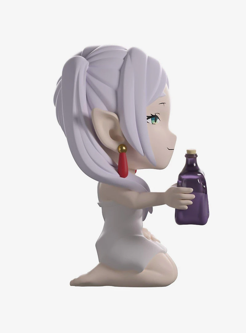 YouTooz Frieren: Beyond Journey's End Smug Frieren Vinyl Figure