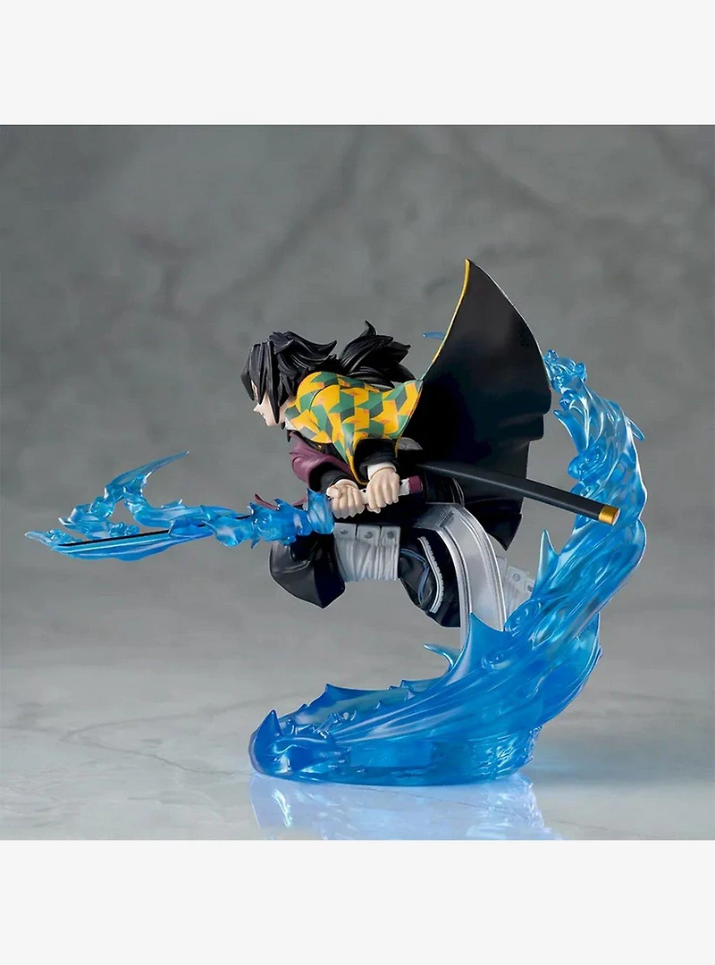 Sega Demon Slayer: Kimetsu no Yaiba XRoss Link Giyu Tomioka Figure