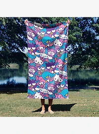 Hello Kitty & Friends Popcorn Party Microfiber Beach Towel