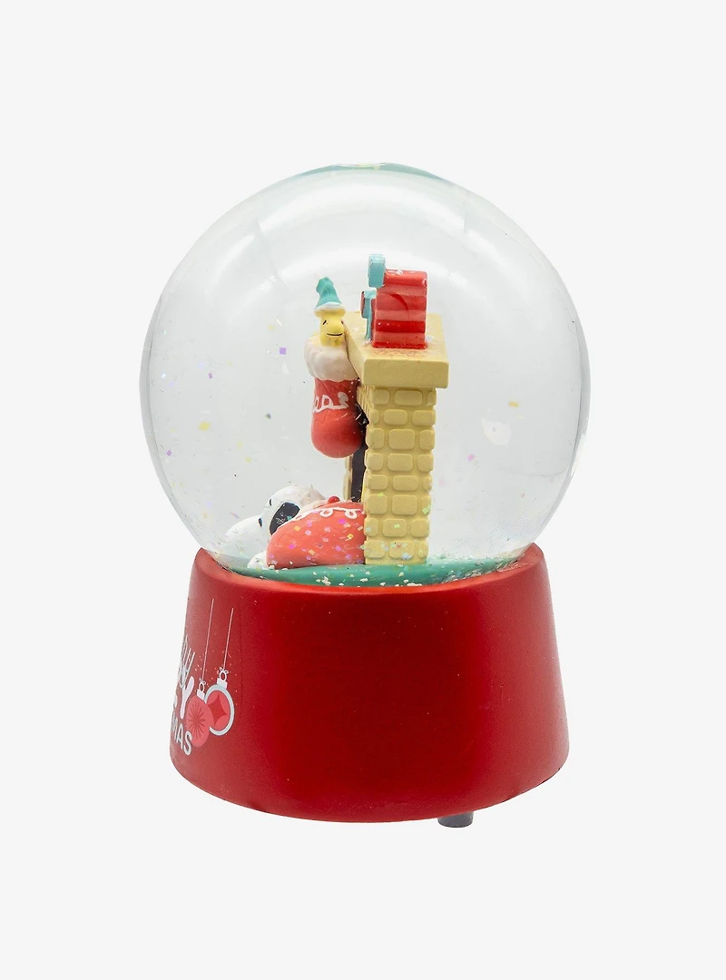 Peanuts Snoopy Fireplace 100MM Musical Water Globe