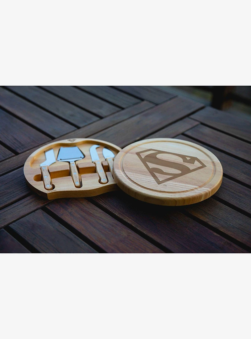 DC Comics Superman Circo Cheese Cutting Board and Tools Set