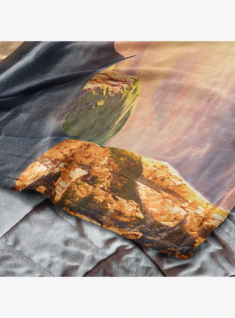 How to Train Your Dragon: Live Action Flight Above the Sea 40x50" Silk Touch Throw Blanket