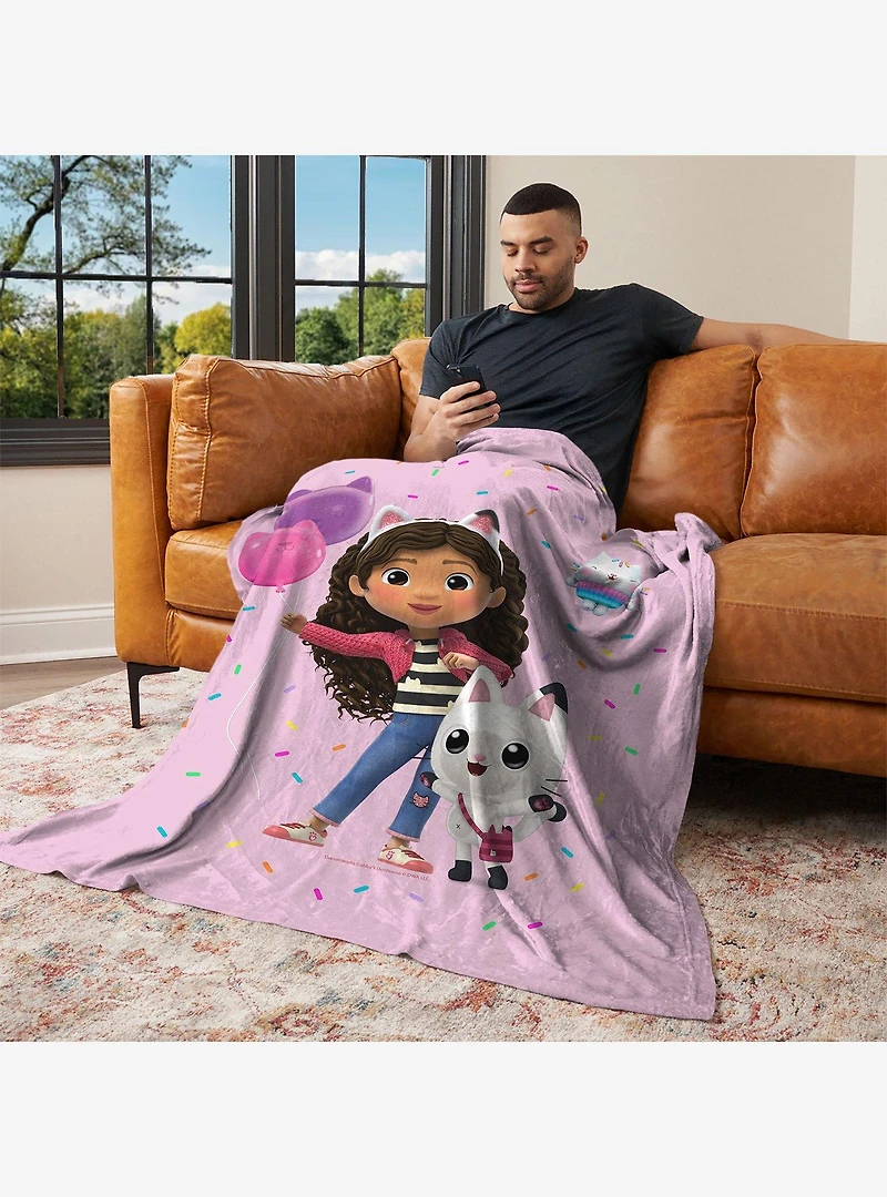Gabby's Dollhouse Pink Party Time 40x50" Silk Touch Throw Blanket
