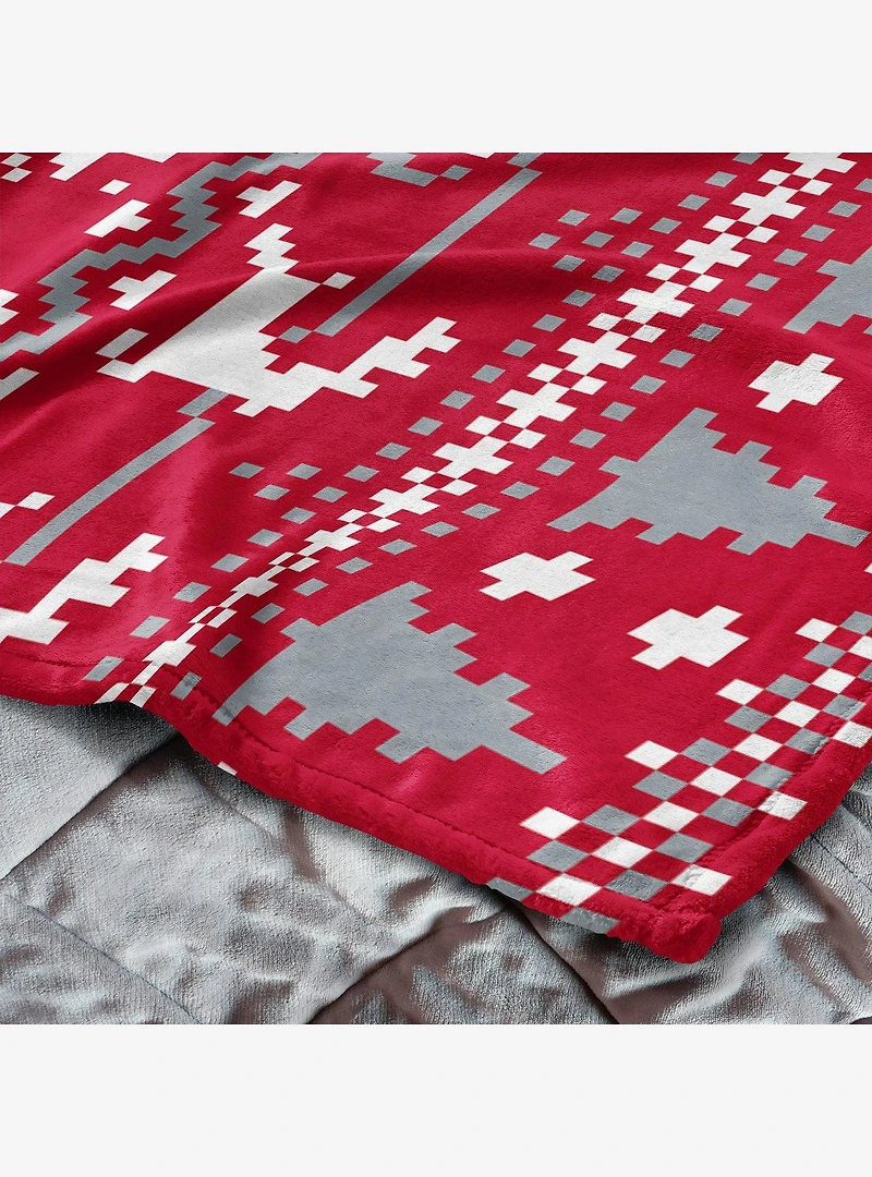 NCAA Georgia Bulldogs Christmas Time Silk Touch Throw Blanket