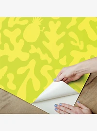 SpongeBob SquarePants Underwater Yellow Wallpaper