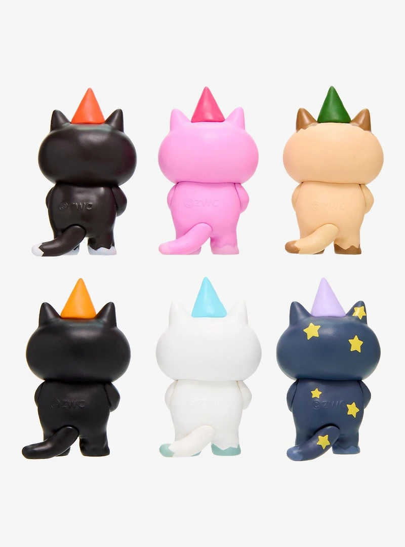 A Nuo Cat Blind Box Figure