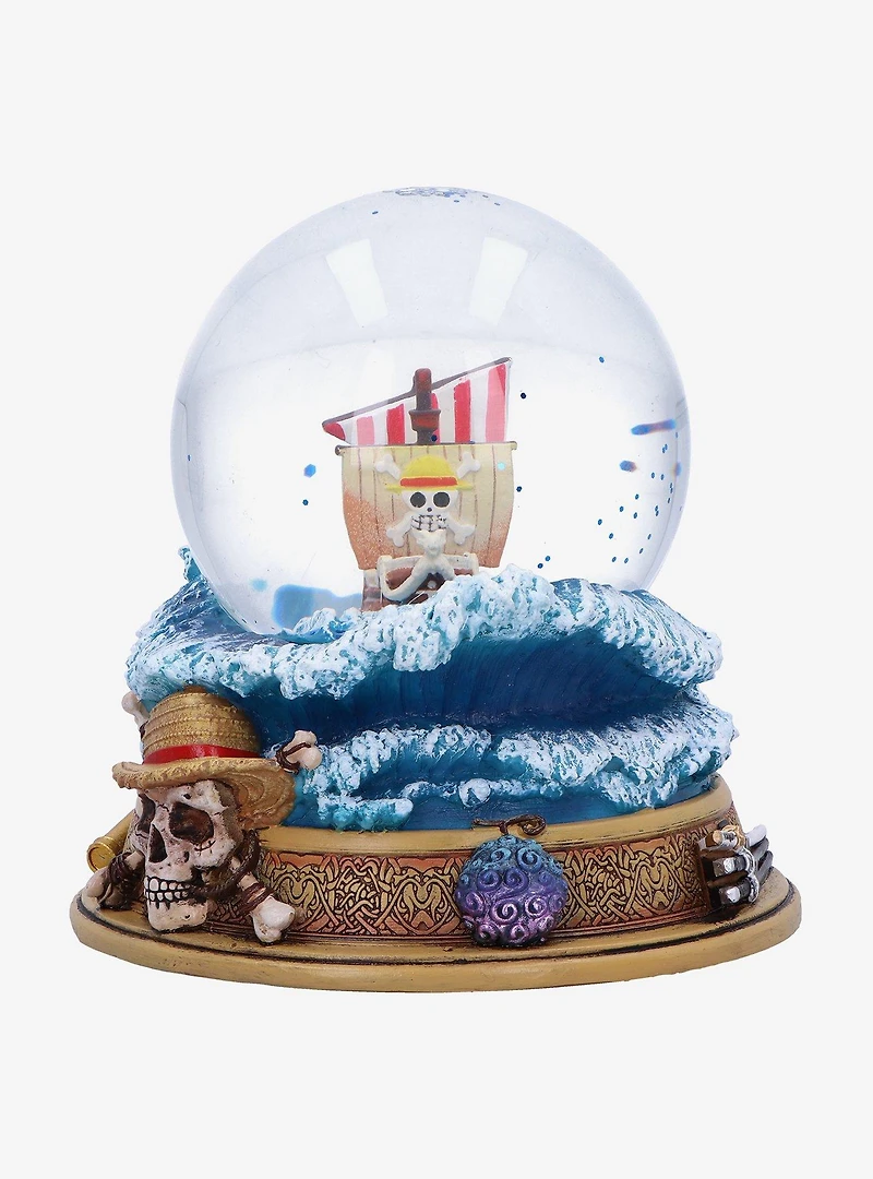 One Piece Thousand Sunny Snow Globe