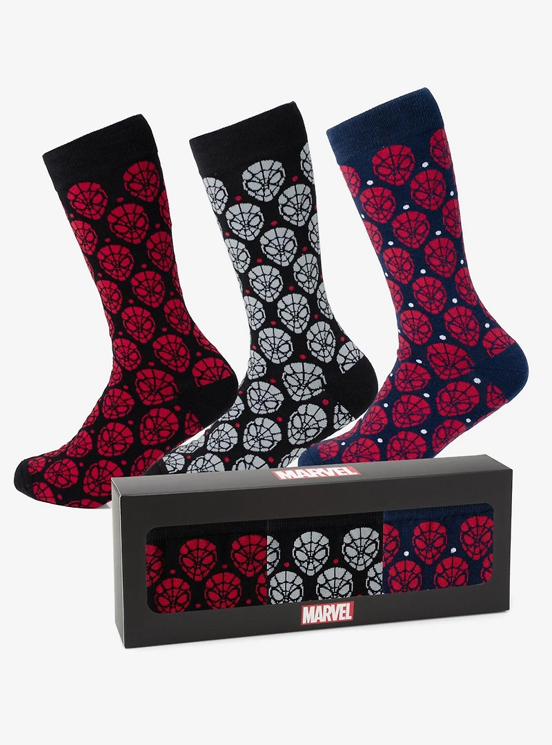 Marvel Spider Man Dot 3 Pack Socks and Lapel Pin Gift Set