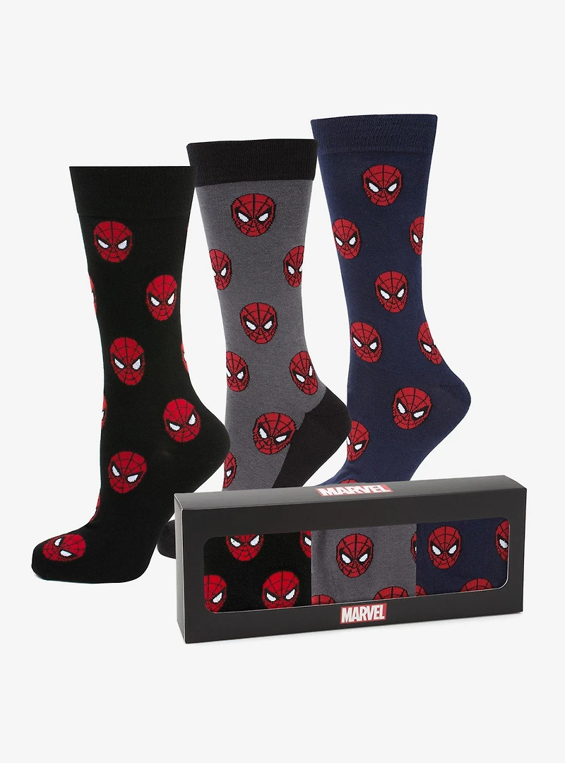 Marvel Spider Man 3 Pack Socks and Lapel Pin Gift Set