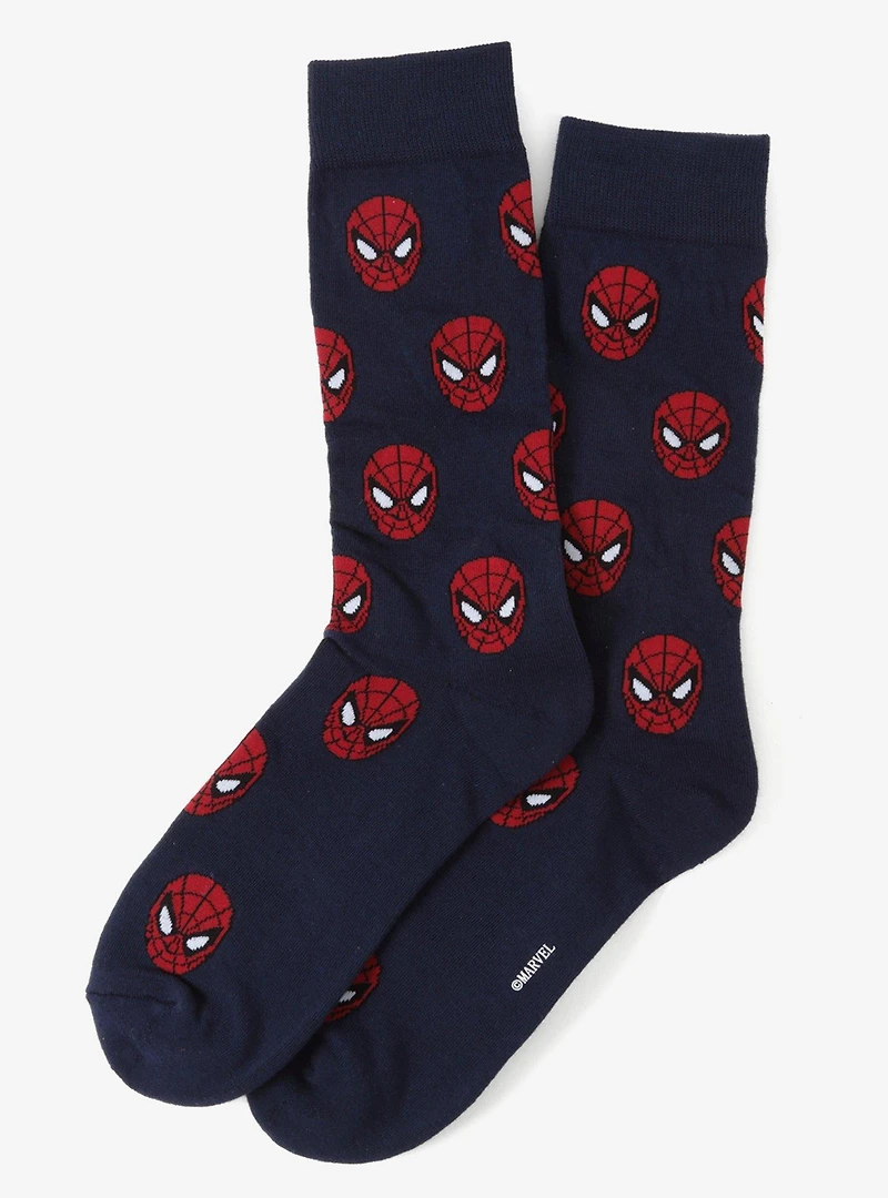 Marvel Spider Man 3 Pack Socks and Lapel Pin Gift Set