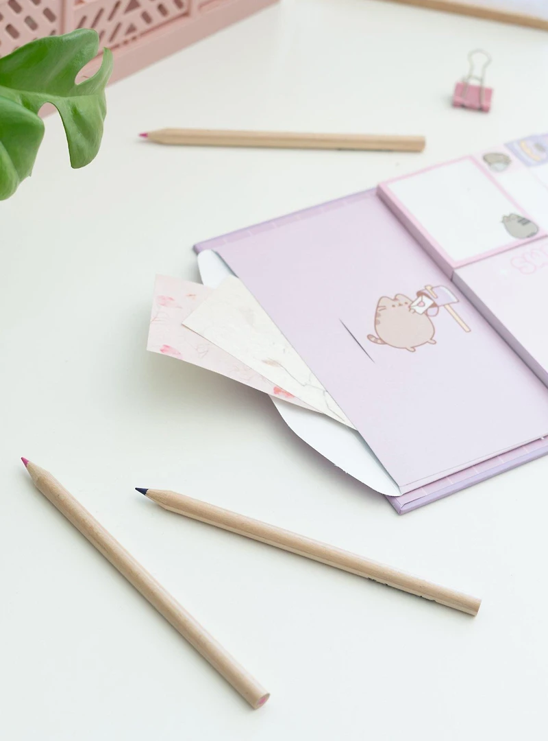 Pusheen Moments Weekly Planner With Sticky Notes