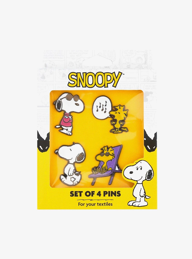 Snoopy Pin Set Set Of Four Pins