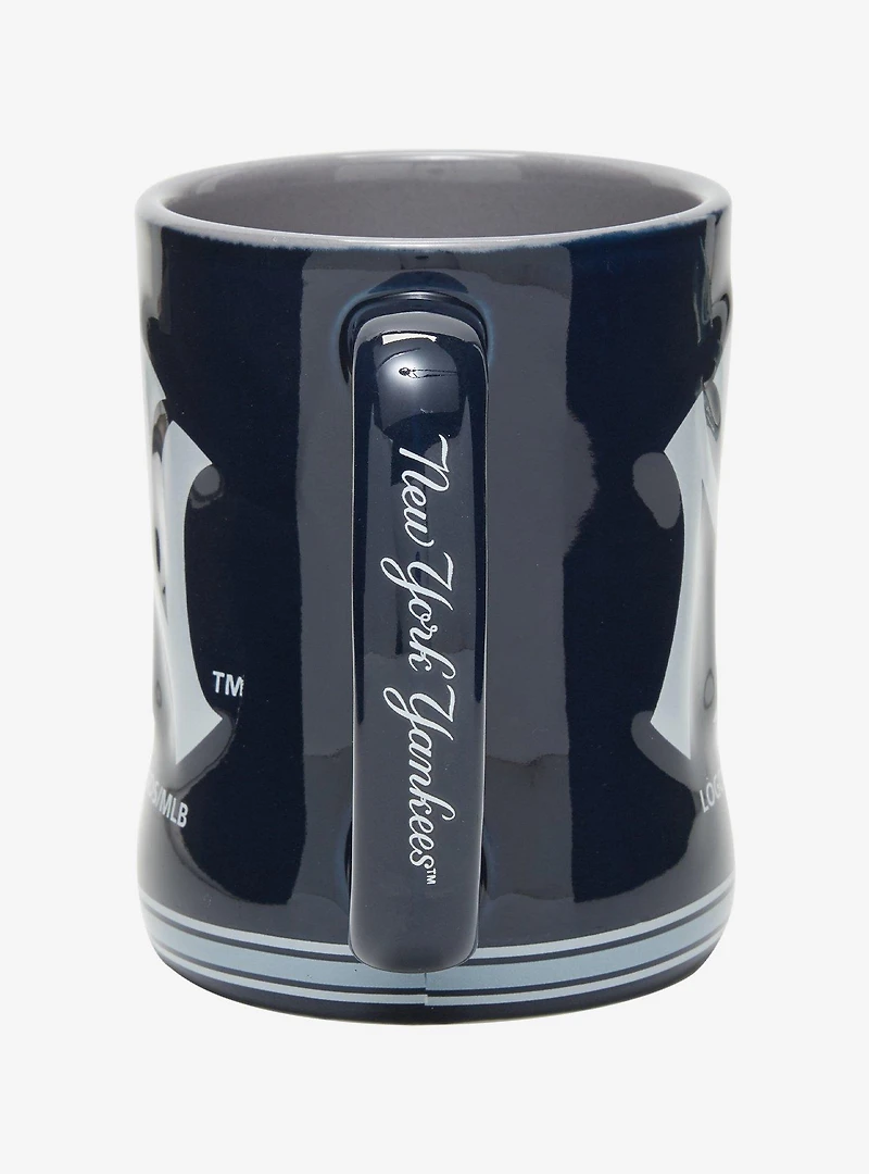New York Yankees Logo Mug