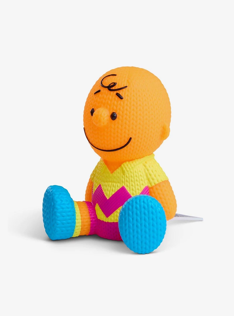 Handmade by Robots Peanuts Charlie Brown #422 (Blacklight) Vinyl Figure