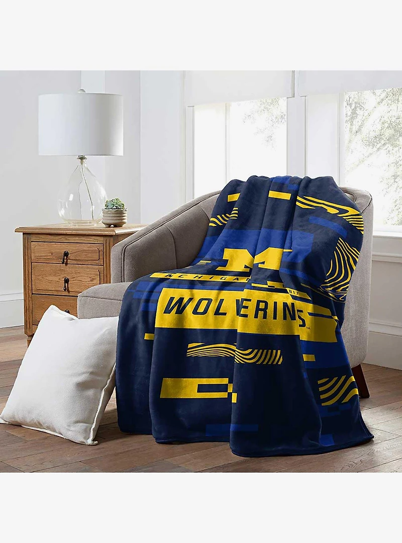 NCAA Digitize Michigan Raschel Throw Blanket