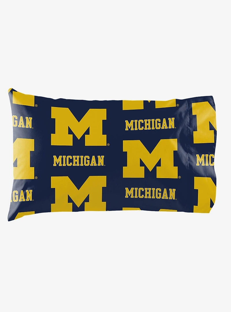 NCAA Michigan Wolverines Twin Rotary Bed In A Bag Set